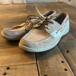 Sperry | boat shoes tan with gold accents Size 8